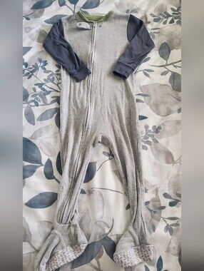 Simple Joys by Carter's 2T Footed Zip Pajamas Gray Navy Sleeper Boys